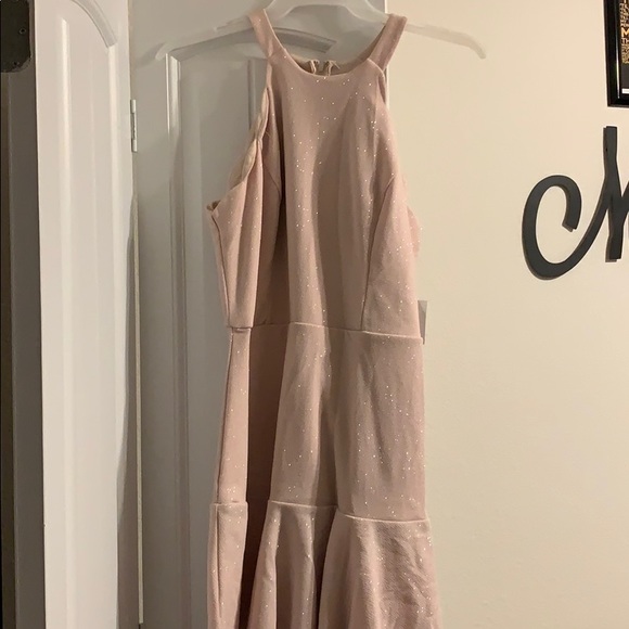 Who doesn’t love to sparkle? - Picture 1 of 1